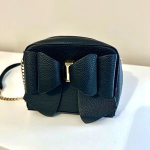 Bow Crossbody Bag